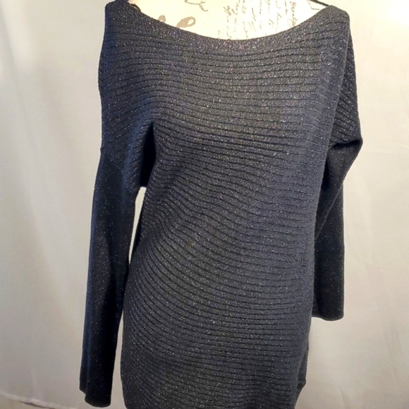 White House Black Market off shoulder Sweater Size Small - Picture 6 of 17